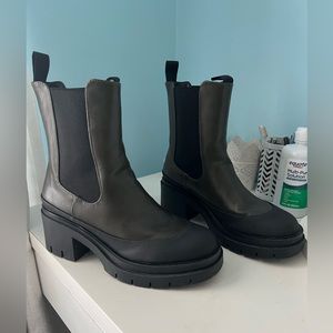 Nasty Gal chunky heeled Chelsea boot